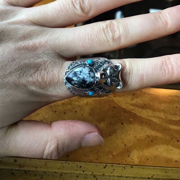 White Buffalo Turquoise Sterling Silver Bear Ring Size 10 - Picture 2 of 10